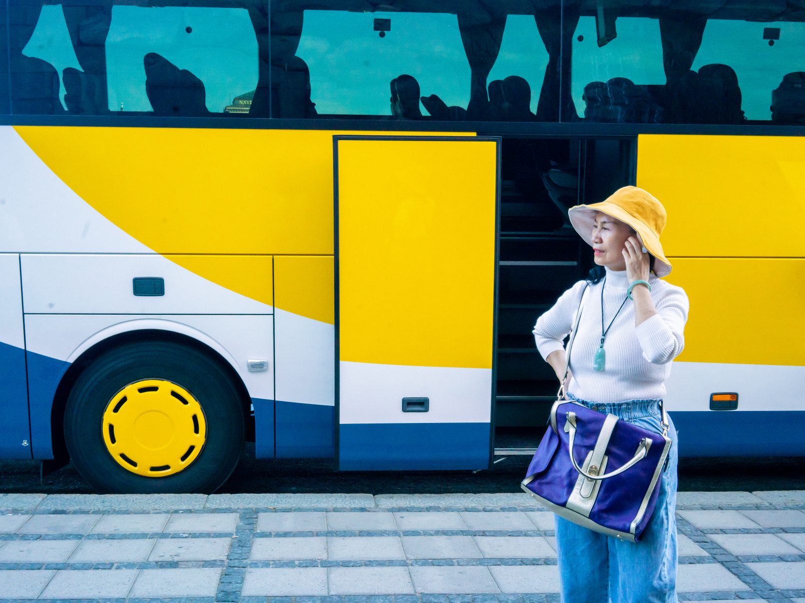 WEARECREATORS-Johan-Tappert-Yellow-and-Blue